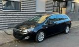 Opel Astra Sports Tourer 2,0 CDTI Automatik - Opel Astra mit Diesel-Antrieb: Kombi, 2.0