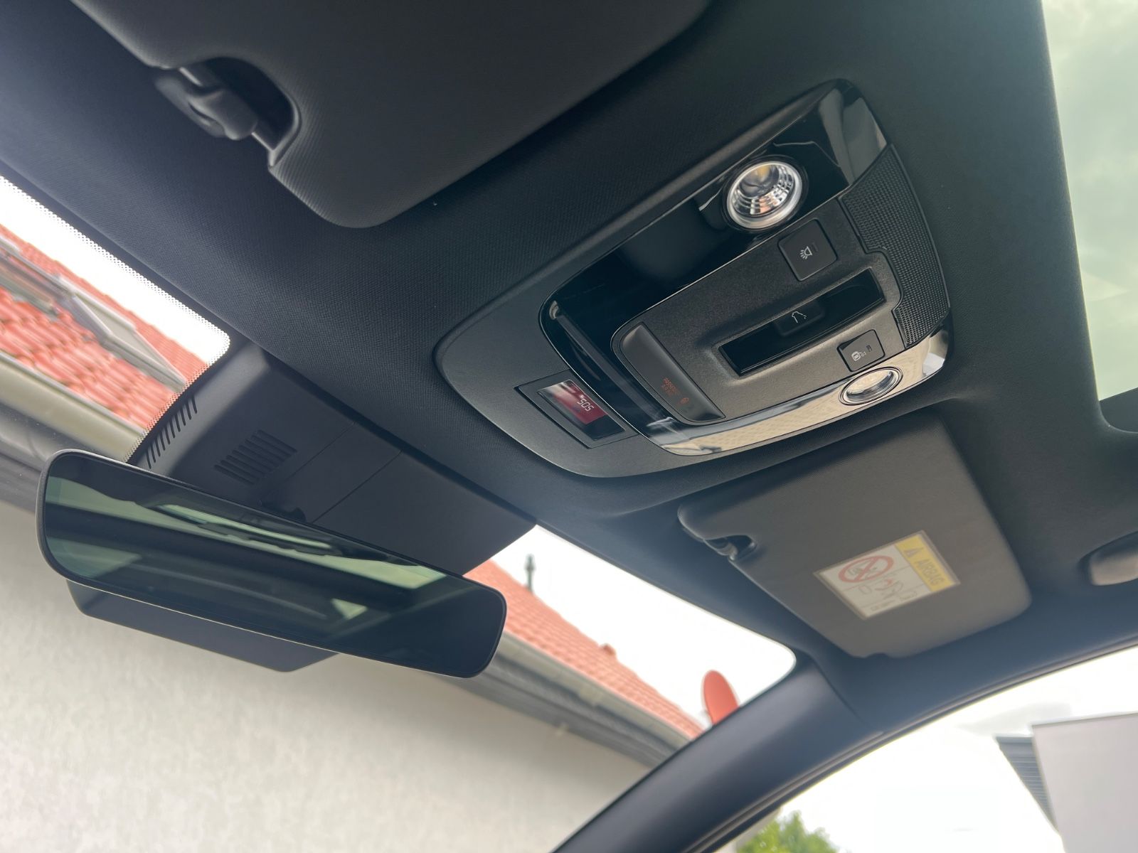 Fahrzeugabbildung Kia SPORTAGE 1.6T AWD DCT GTL SD GD DRI SOUND MJ 25