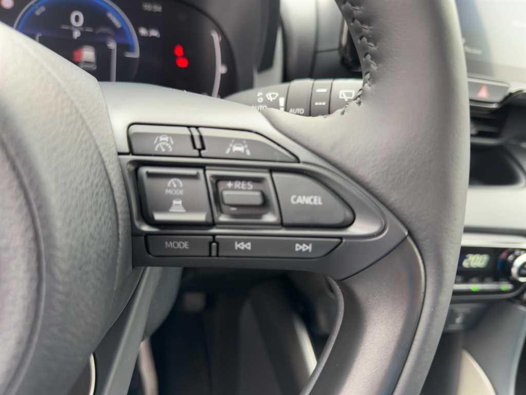 Mazda 2 Hybrid 1.5L Homura SHZ PDC&Rückfahrkamera Spor