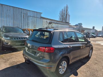 Volkswagen Golf - 10