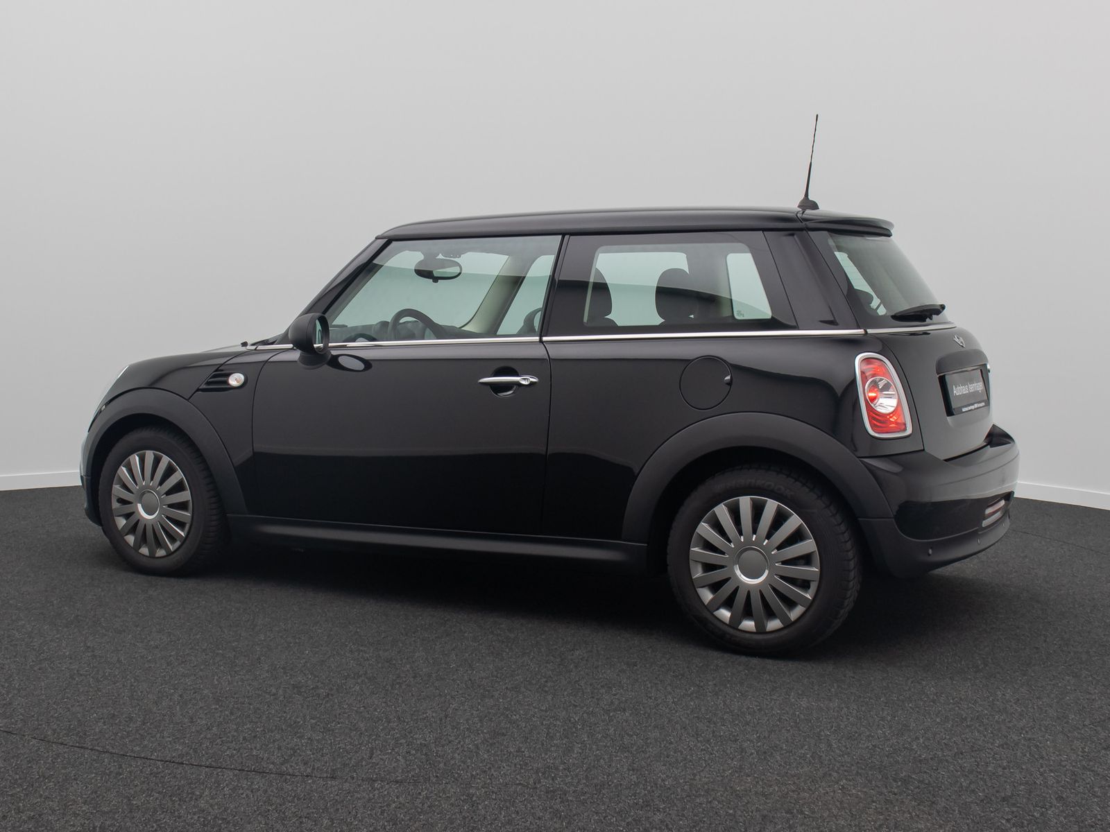 Fahrzeugabbildung MINI One Clubman Pepper PDC CD Bordcomputer Nebelsch