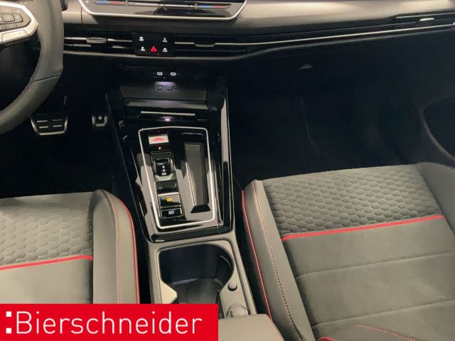 Volkswagen Golf 8 GTI 2.0 TSI DSG Clubsport 19 MATRIX PANO foto 17