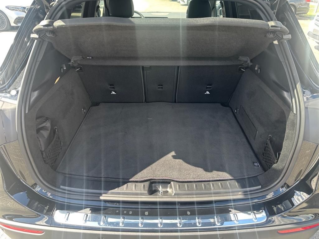 Fahrzeugabbildung Mercedes-Benz GLA 200 Progressive Memo KeyLess LED SHZ Ambie.