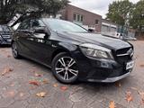 Mercedes-Benz A 180 BE CAM NAVI SHZ PARK-ASIST PDC MB-SCHECKH. - Mercedes-Benz A 180 Gebrauchtwagen in Hamburg