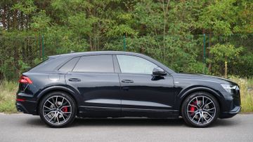 Audi Q8 - 8