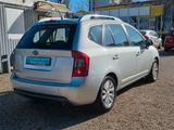 Kia Carens 2.0 CVVT Spirit**7-Sitzer**Automa*1.Hand* - Kia Carens 7-Sitzer