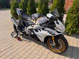 Aprilia RSV4 1100 Factory Ultra Gold Limited  - APRILIA RSV4 FACTORY