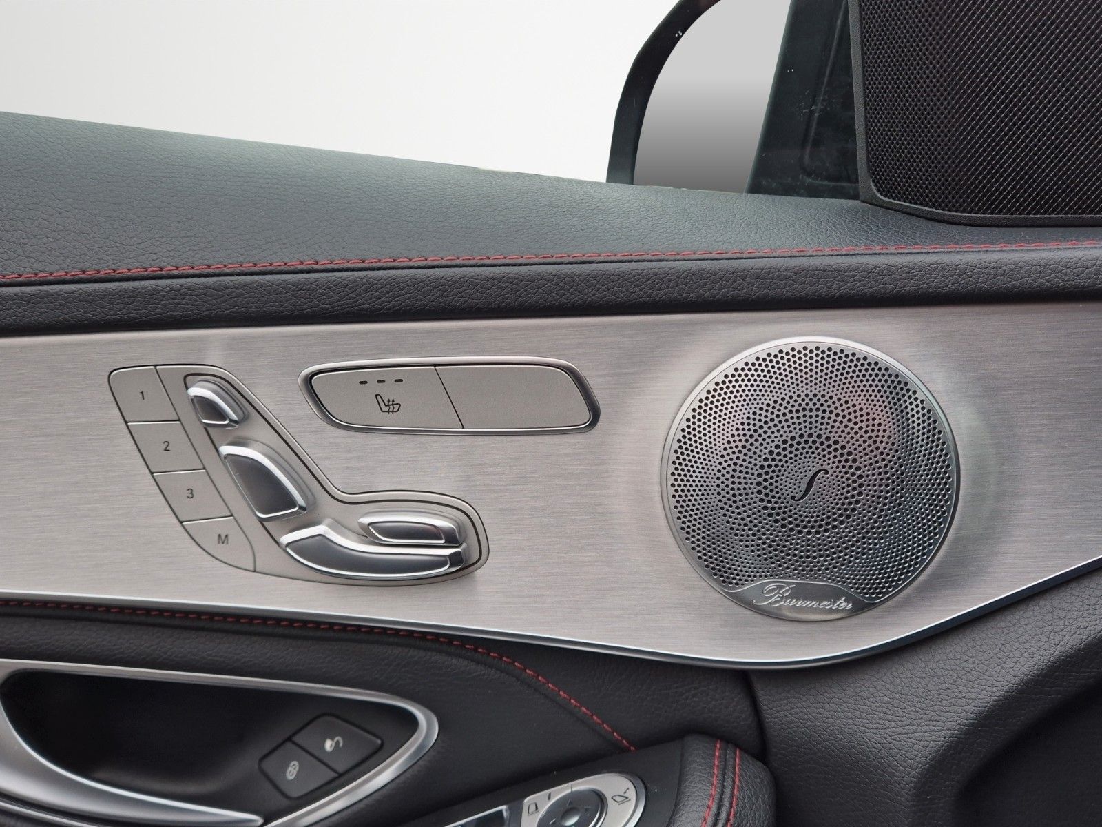 Fahrzeugabbildung Mercedes-Benz C43AMG PERF NIGHT BURM KAM LED HUD 360° HECK