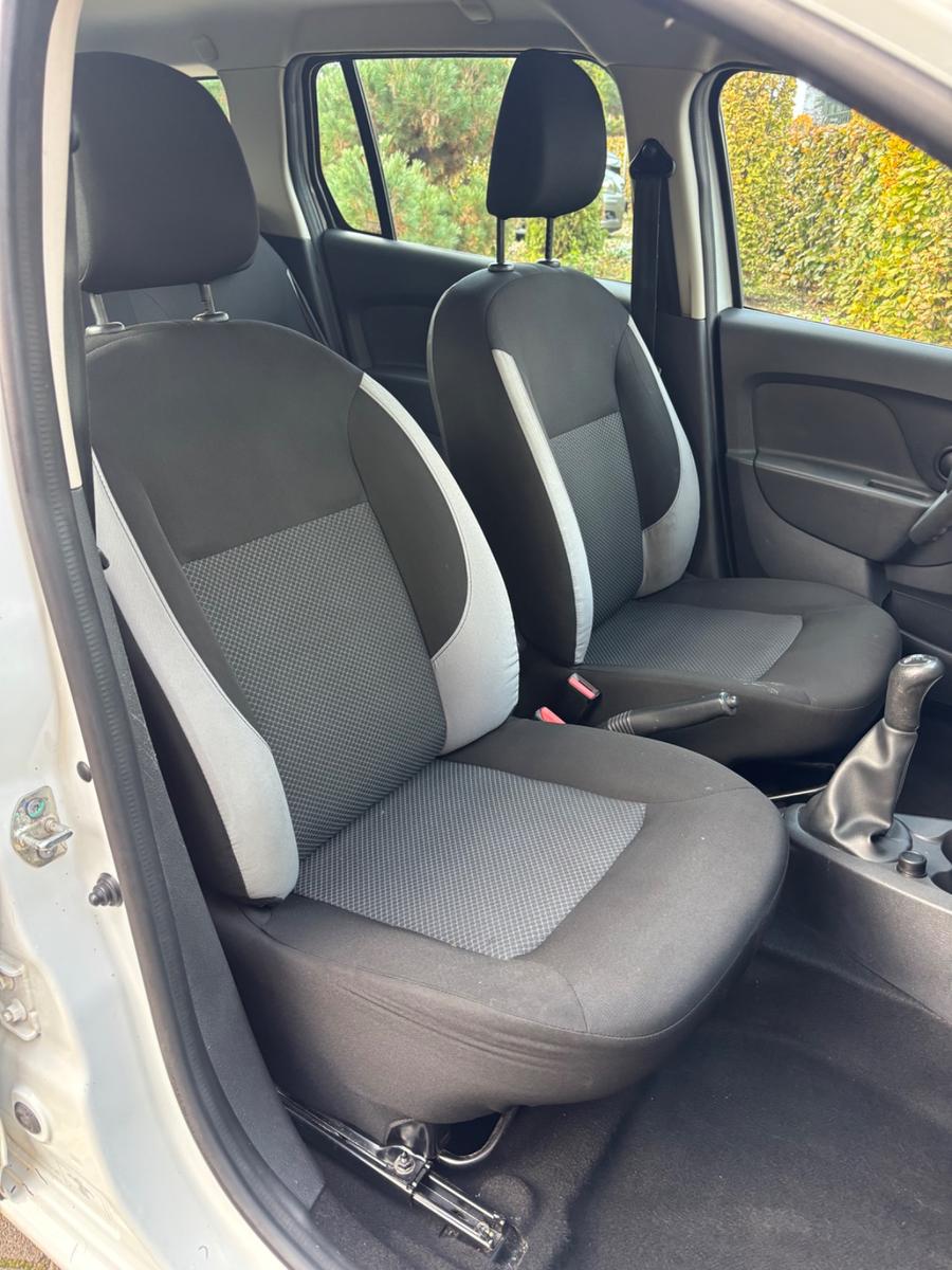 Dacia Logan 2015 — photo 14