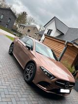 Mercedes-Benz A 250 e - roségold metallic - mit Hybrid-Antrieb: Metallic