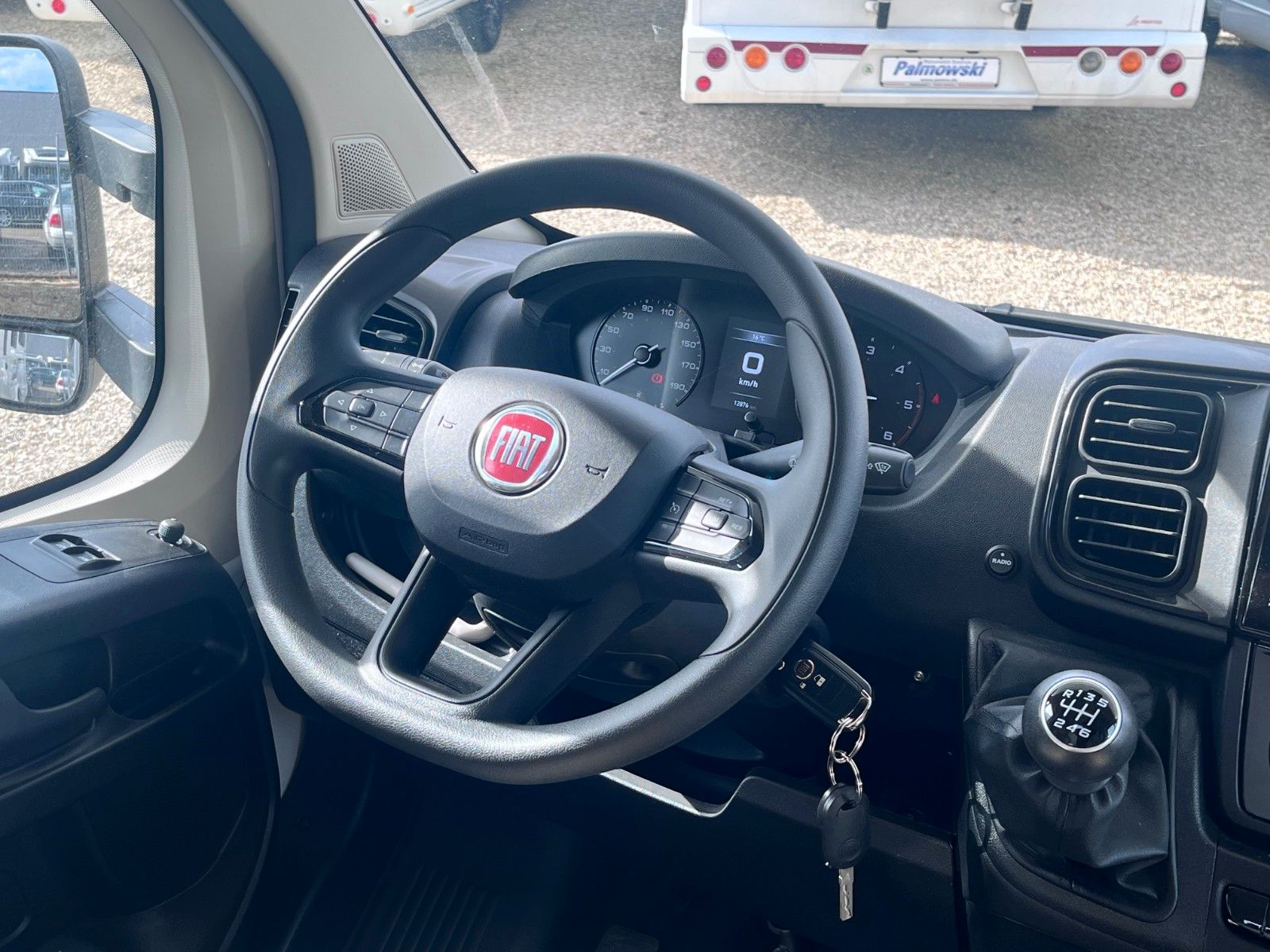 Fahrzeugabbildung Carado A-464 pro 2025 -Markise, Fahrradträger-