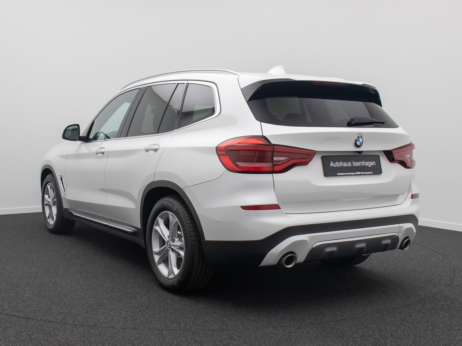 Fahrzeugabbildung BMW X3 xD20d Luxury Line DisplKey DAB Kamera AHK 18"