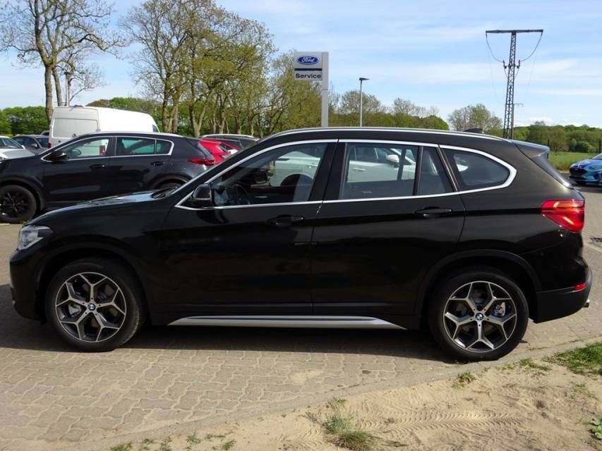Fahrzeugabbildung BMW X1  xDrive20d  xLine /Navi/8xbereift/Kamera