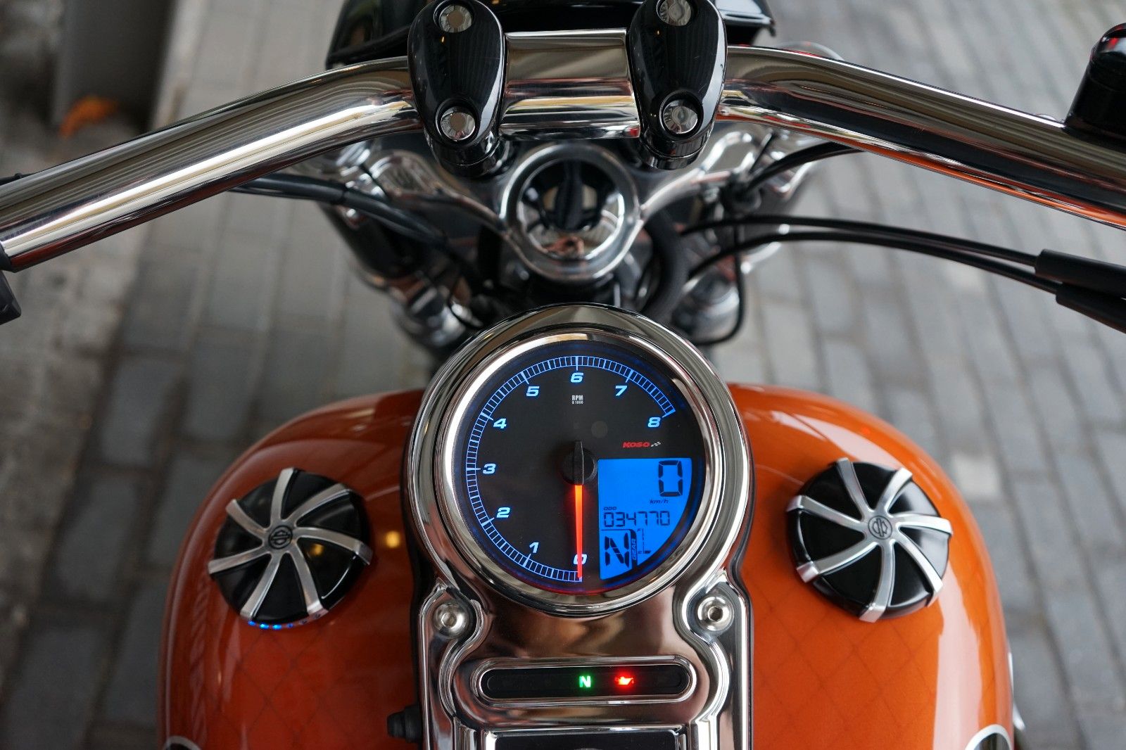 Fahrzeugabbildung Harley-Davidson Dyna Fat Bob 96cui - Custom Paint - HD-Parts