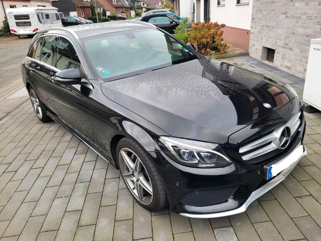 Mercedes-Benz Mercedes W205 C220 D AMG PAKET , LED