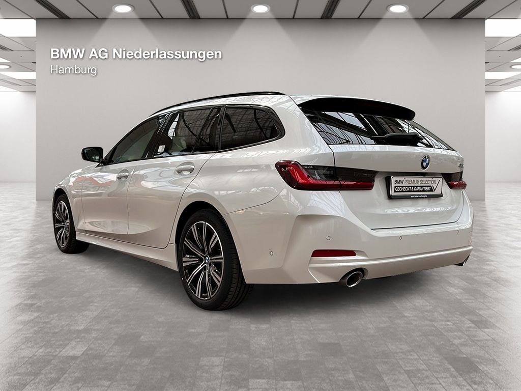 BMW 318 — hlavná fotografia
