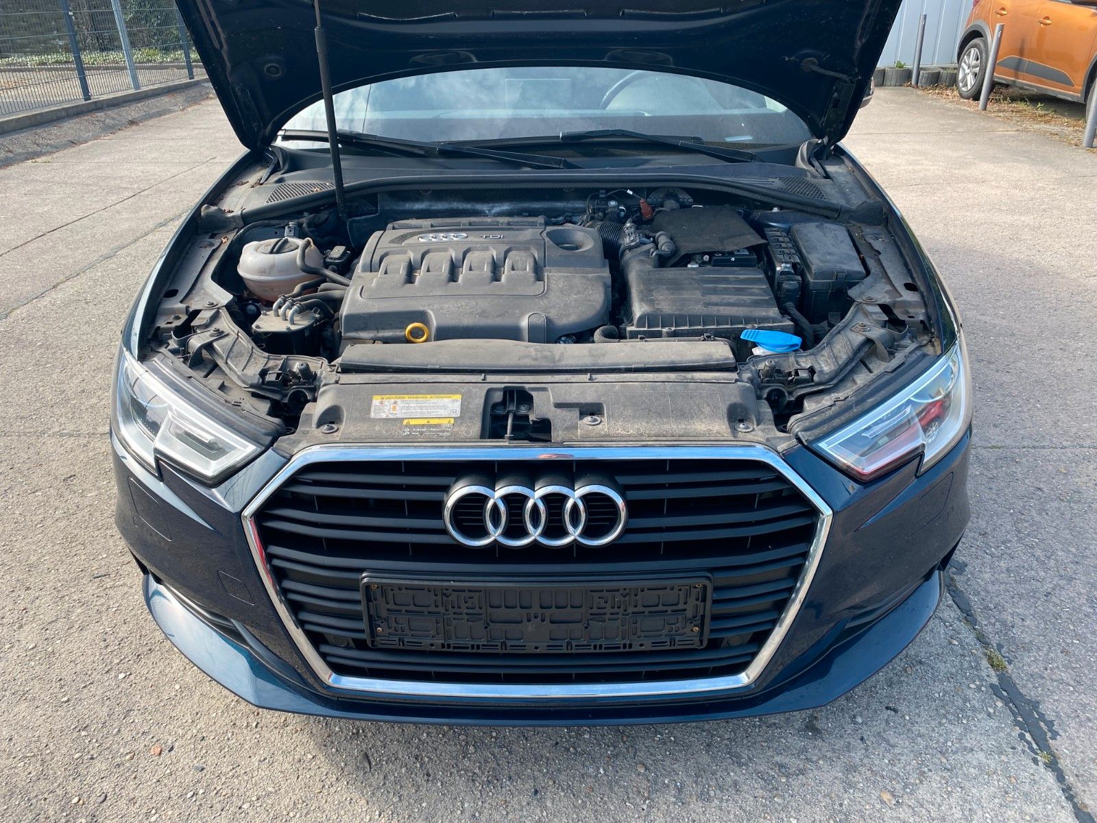 Audi A3 Sportback Climatr.BC Temp.Xenon 19Zoll foto 2