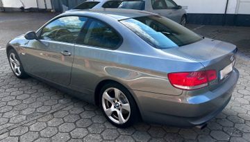 BMW 320 - 5