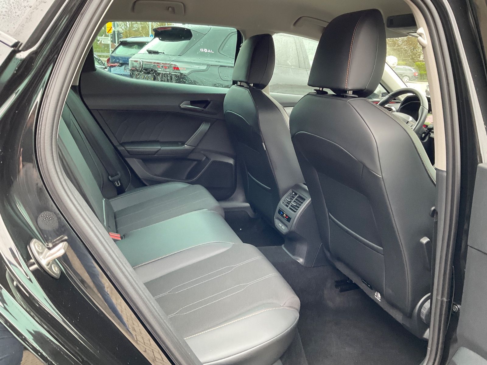 Fahrzeugabbildung CUPRA Leon 1.5 eTSI 110kW DSG,Kamera,Navi,LED,Carplay