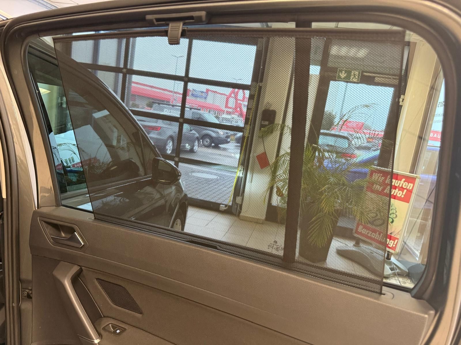 Fahrzeugabbildung Volkswagen Touran Comfortline BMT 7.SITZER/ SCHECKHEFT/ AHK