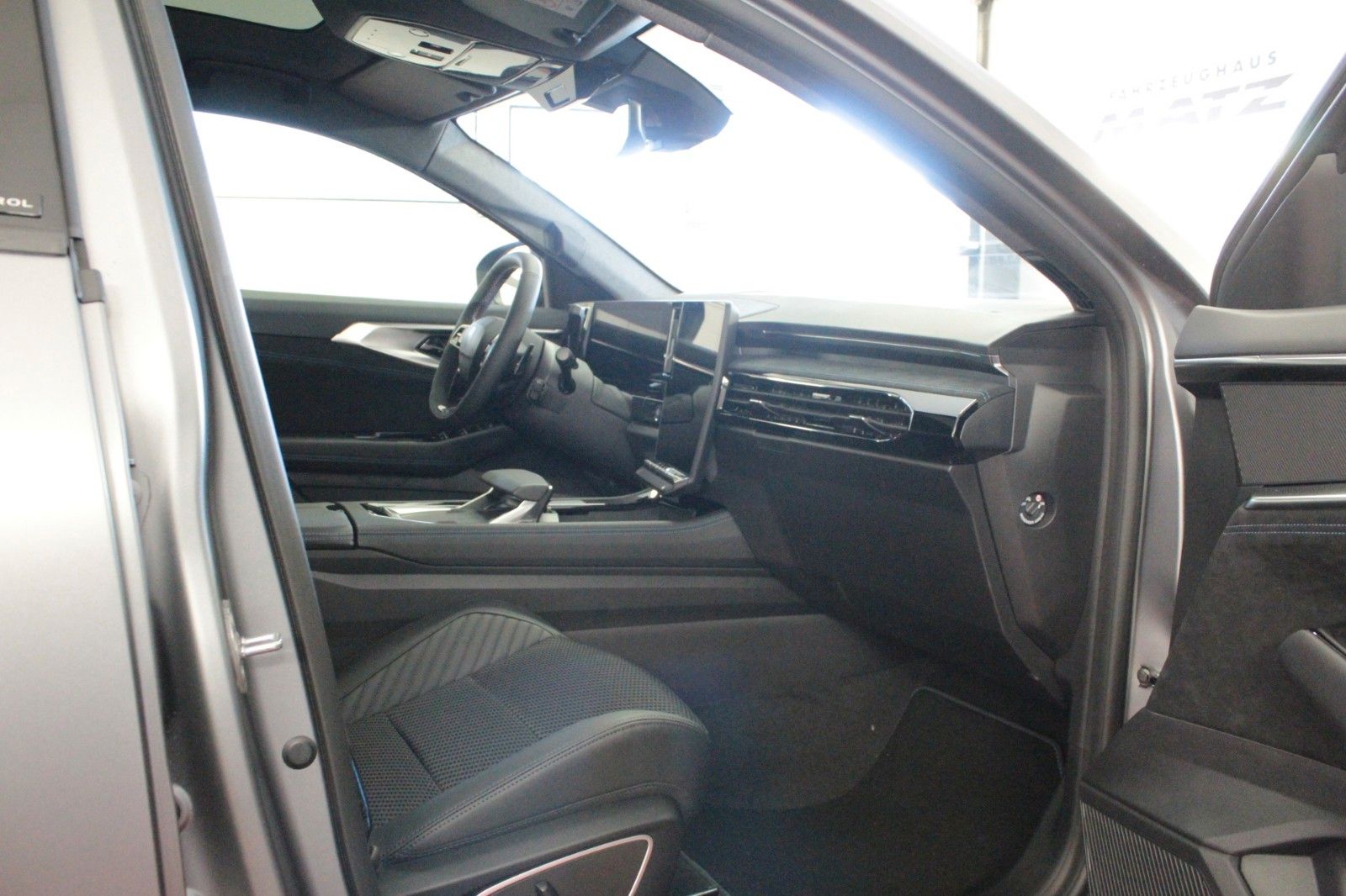 Fahrzeugabbildung Renault Espace E-Tech Full Hybrid 200 Esprit Alpine 5 S.