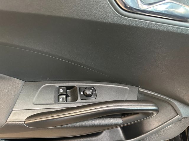 Skoda Fabia Tour *1. Hand*Klima*MirrorLink*LED*PDC*