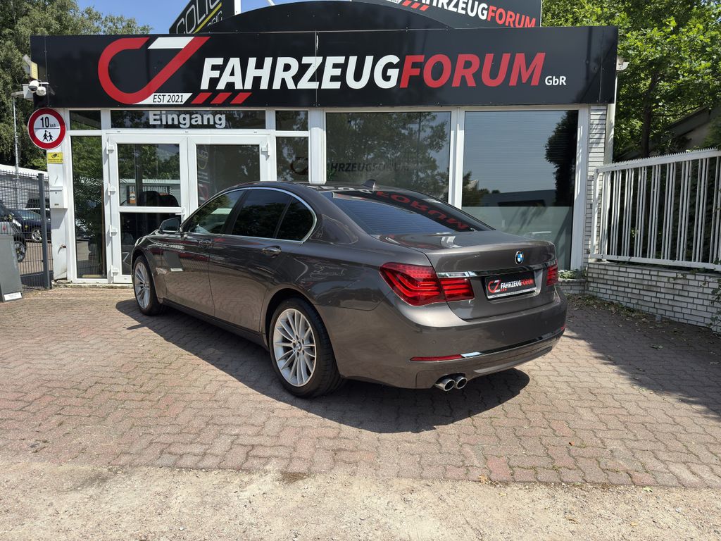 BMW 730