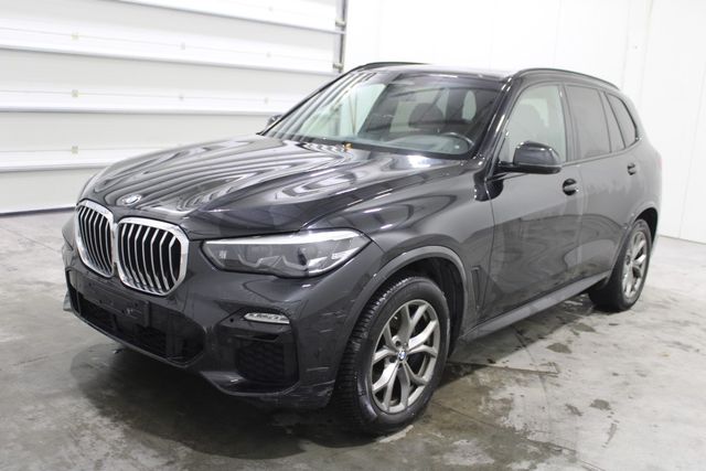 BMW X5 40i