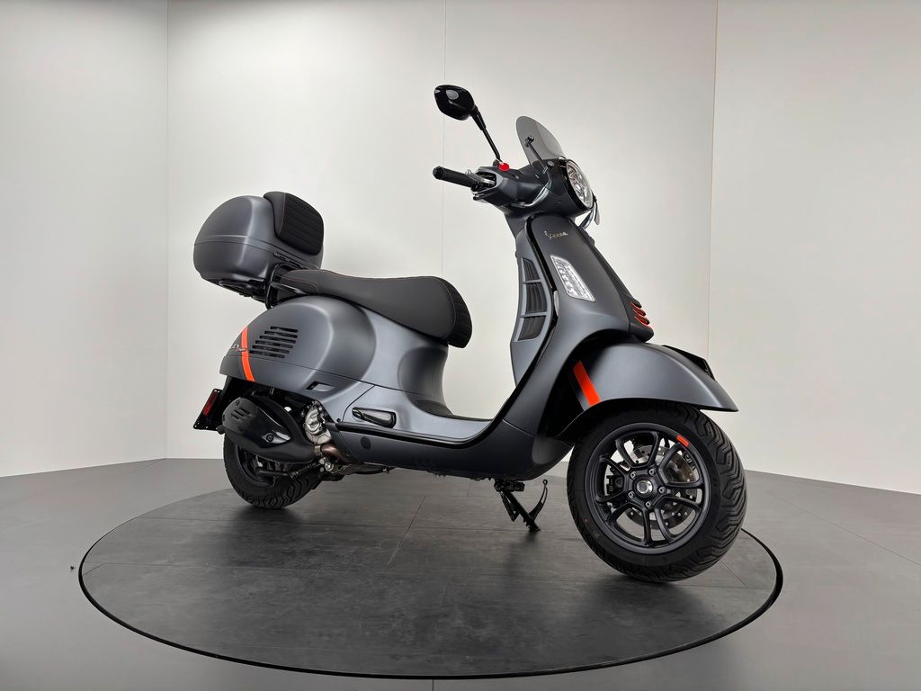 Fahrzeugabbildung Vespa GTS 300 SUPERSPORT *TOPCASE *TOP-ZUSTAND