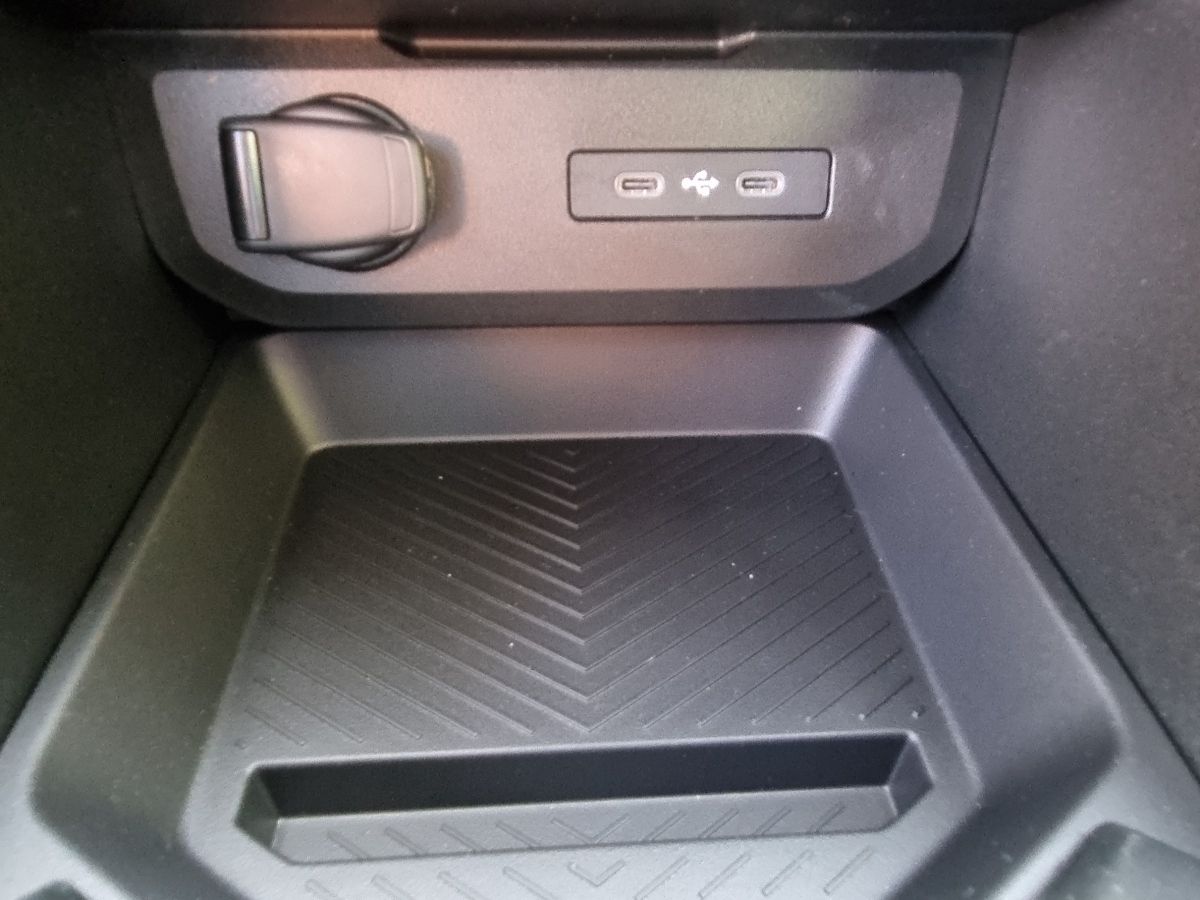 Fahrzeugabbildung Dacia Duster Expression Eco-G 120