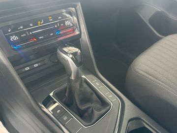 Volkswagen Tiguan Allspace - 11