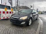 Opel Astra J Lim. 5-trg. Design Edition*Navi* - Opel Astra aus 2011 mit Diesel-Antrieb