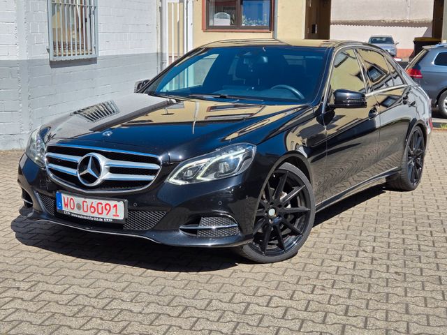MERCEDES-BENZ E 200