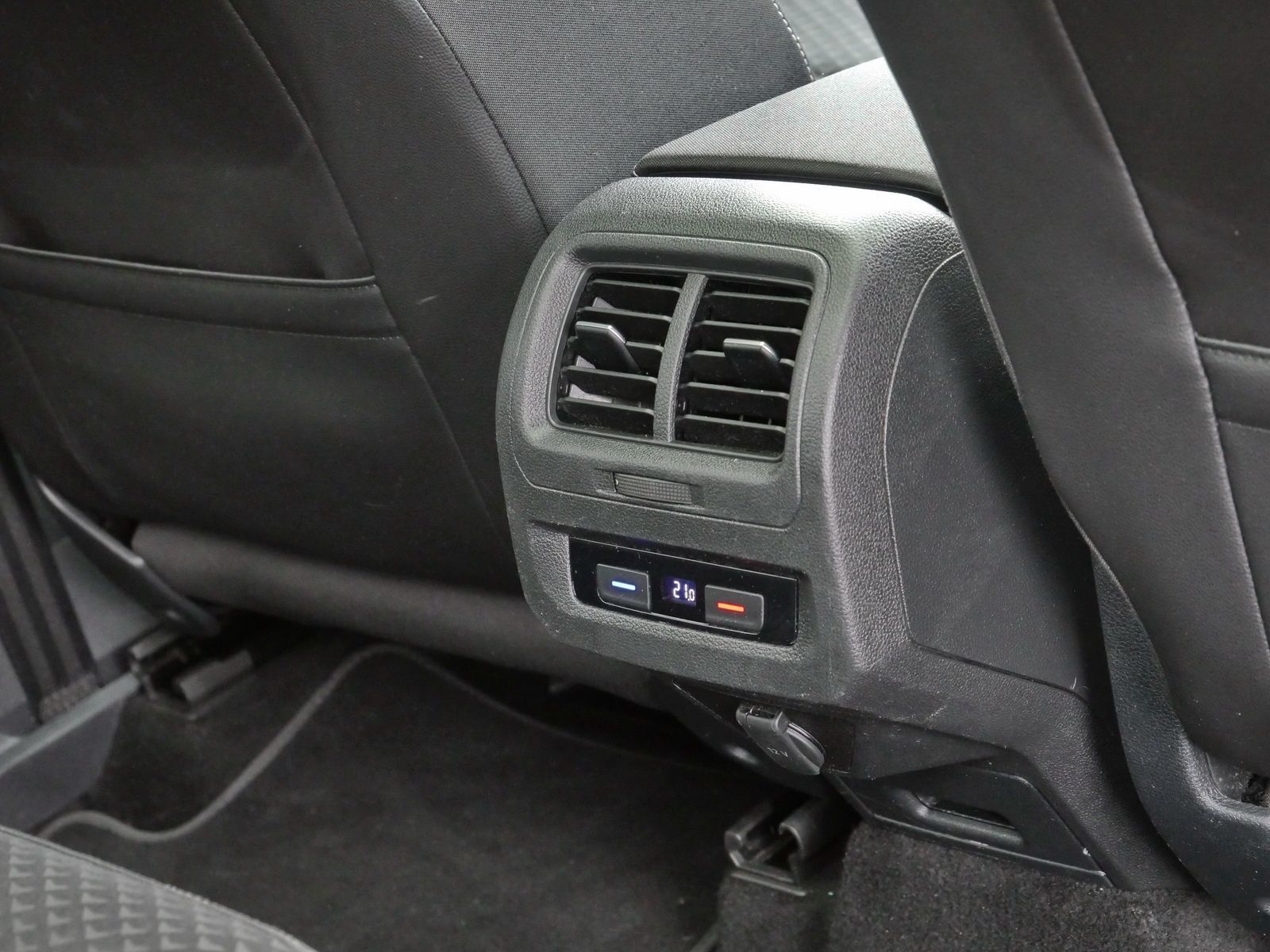 Volkswagen Touran - Bild 17