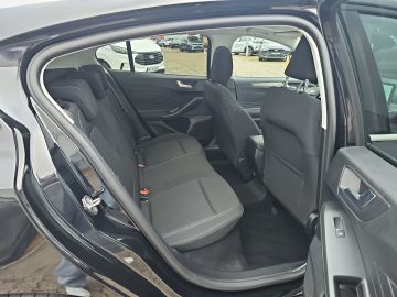 Bild 10 Ford Focus Titanium MHEV El. Panodach Navi Soundsyste