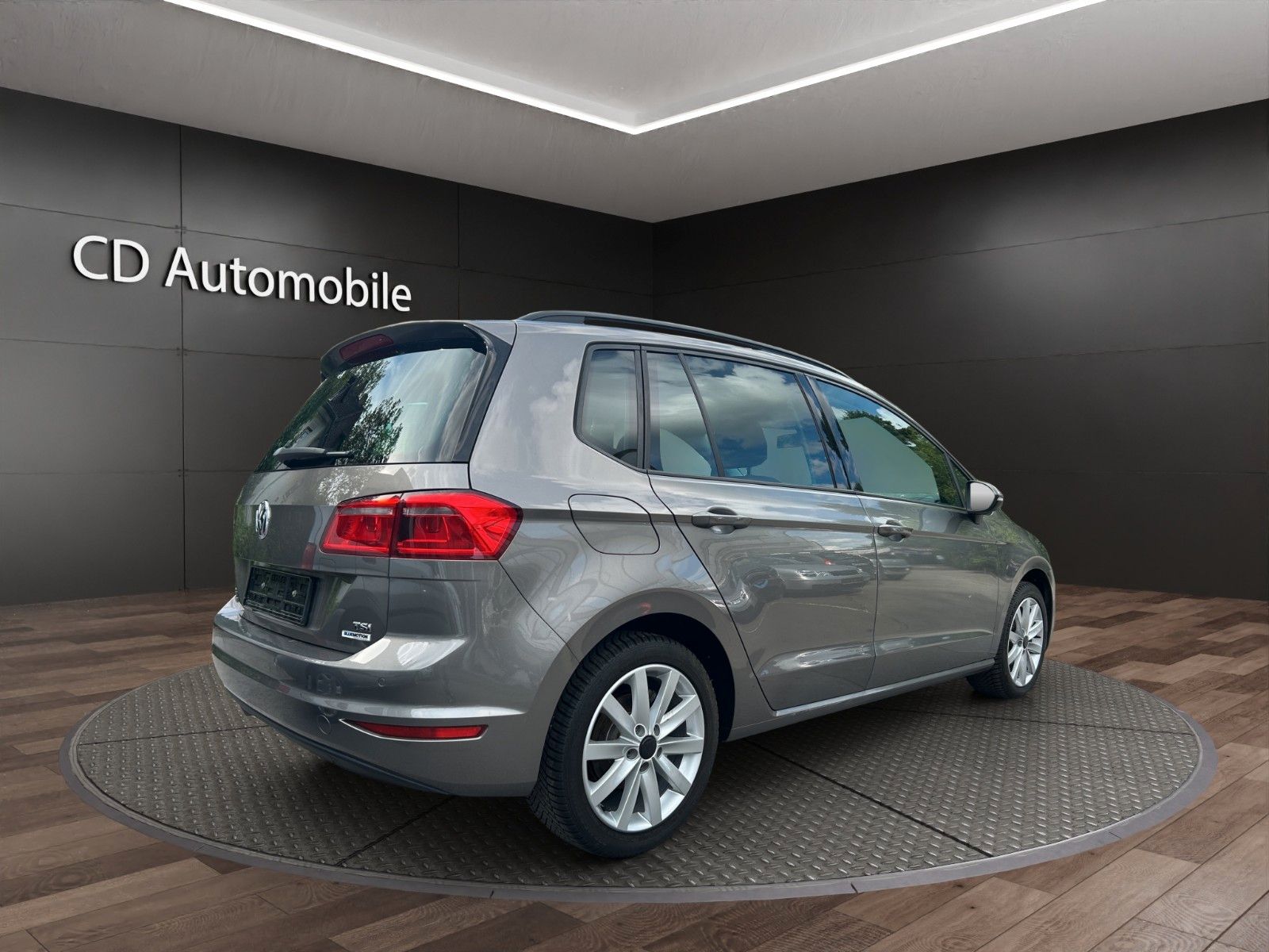 Fahrzeugabbildung Volkswagen Golf Sportsvan VII Trendline Automatik/BMT/