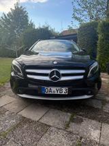 Mercedes-Benz GLA 200 CDI 4MATIC DCT/AHK/KLIMA/BI XENON - Mercedes-Benz GLA 200: 4matic