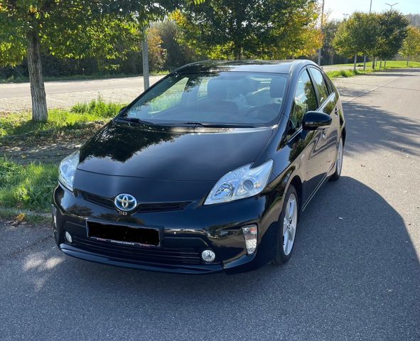 Toyota Prius 1.8-l-VVT-i  Life