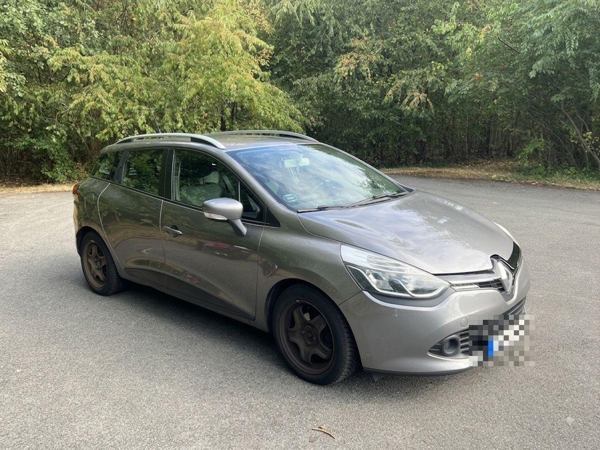 Renault Clio 2013 — rear view