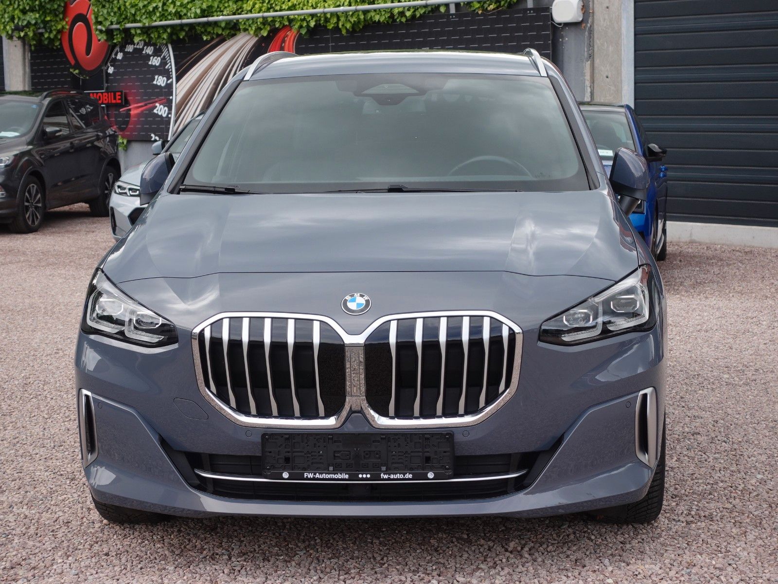 Fahrzeugabbildung BMW 218i Active Tourer Aut. DCT Ad.LED/AHK/el.Heckkl