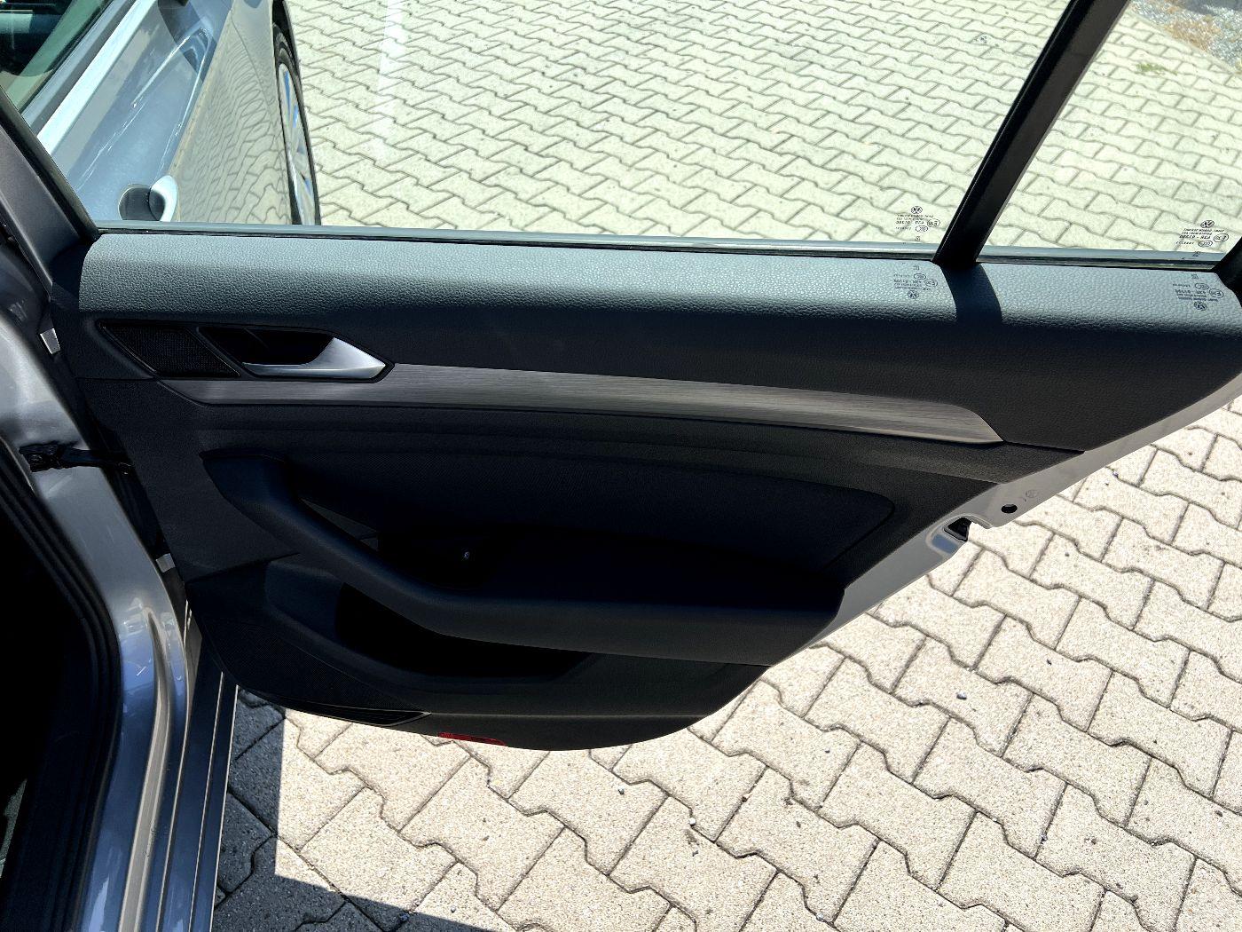Volkswagen Passat 2.0 TDI LED Navi ACC Kamera Sitzh, миниатюра 15