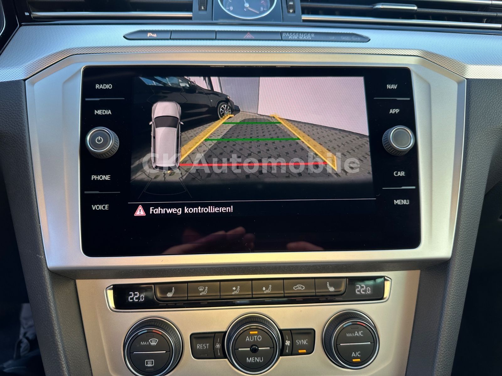 Fahrzeugabbildung Volkswagen Passat Variant Comfortline 2.0TDI/DSG/LED/AHK