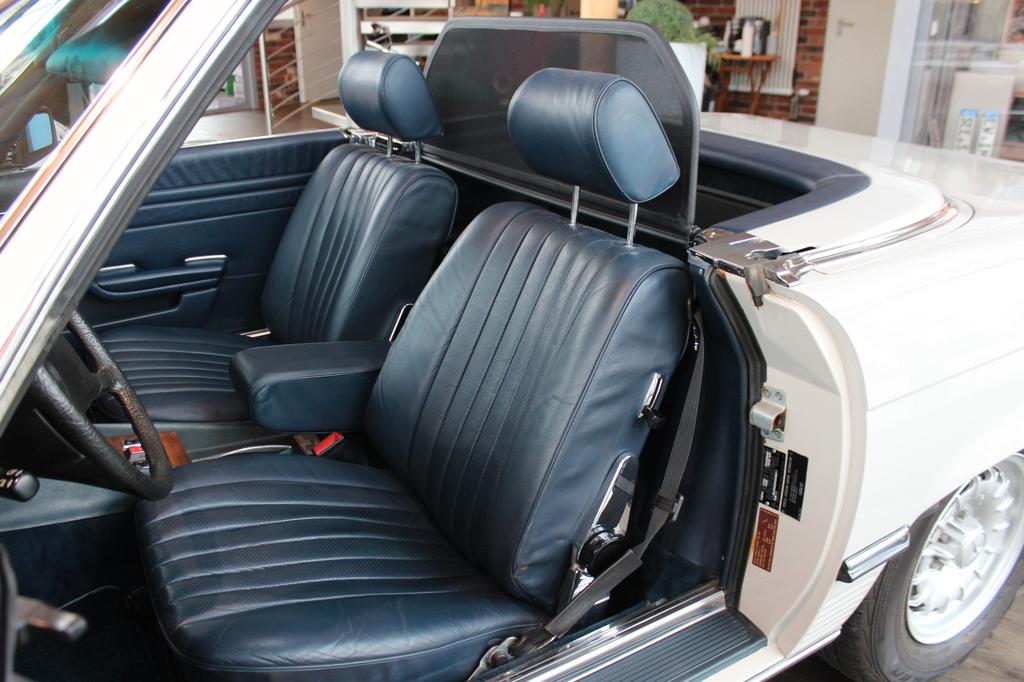 Mercedes-Benz SL 380