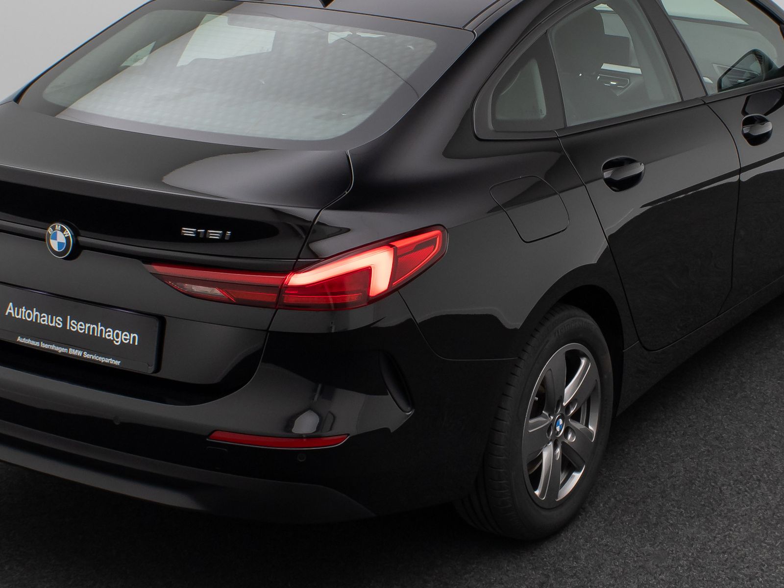 Fahrzeugabbildung BMW 218i Gran Coupé DAB GeschwindigReg PDC LED WLAN