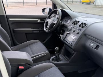 Volkswagen Touran - 5