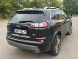 Jeep Cherokee 2.0l T-GDI Active Drive I Overland ... - Jeep Cherokee mit Benzin-Antrieb: Geländewagen