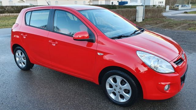 Hyundai i20 Comfort 1.4/1.Hand-Tempomat-Sitzhz-Klima-Tüv