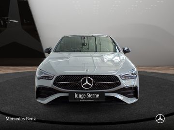 Mercedes CLA 200 Shooting Brake - 3