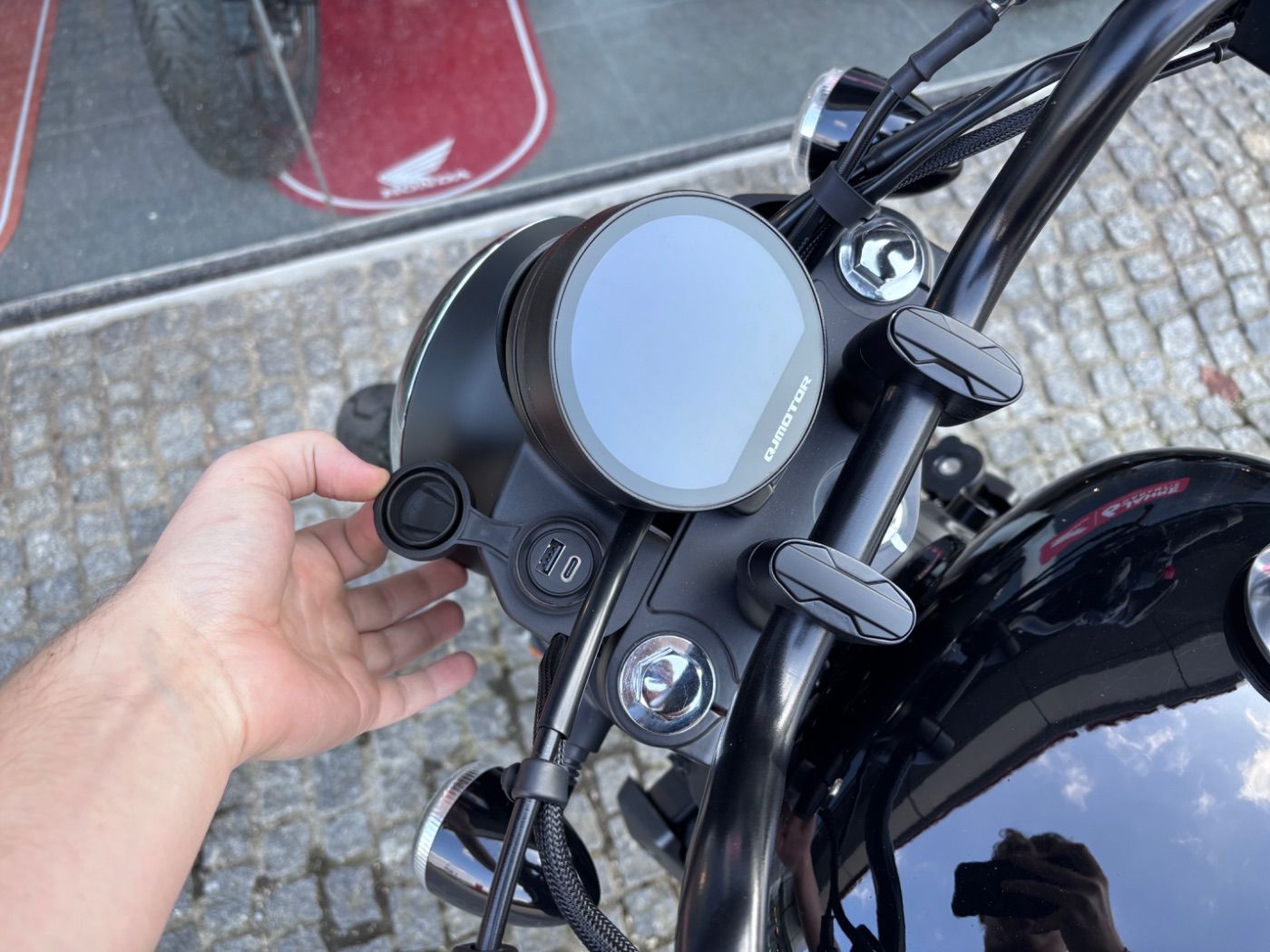 Fahrzeugabbildung Andere QJ Motor SRV 125, sofort verf.,