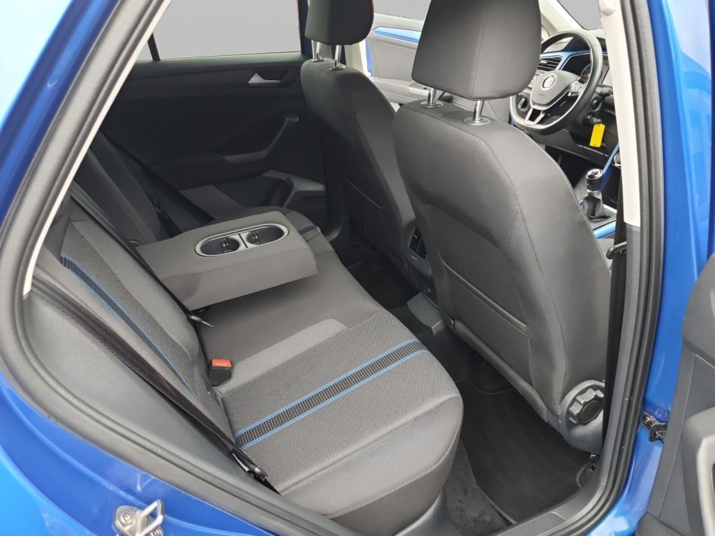 Fahrzeugabbildung Volkswagen T-Roc 1.5 TSI ACT Style Climatronic,NSW,PDC